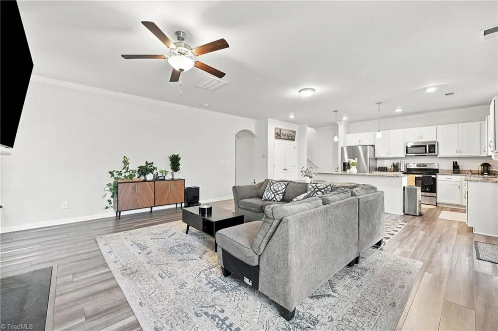 653 Cam Circle High Point, NC 27265