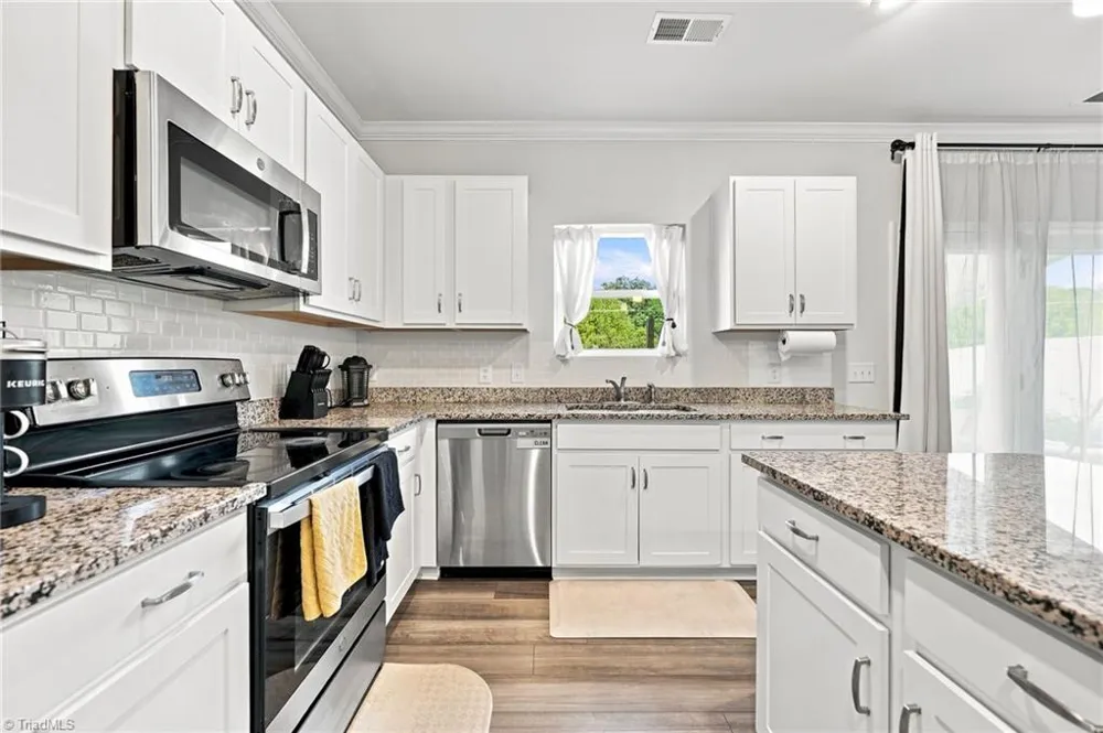 653 Cam Circle High Point, NC 27265