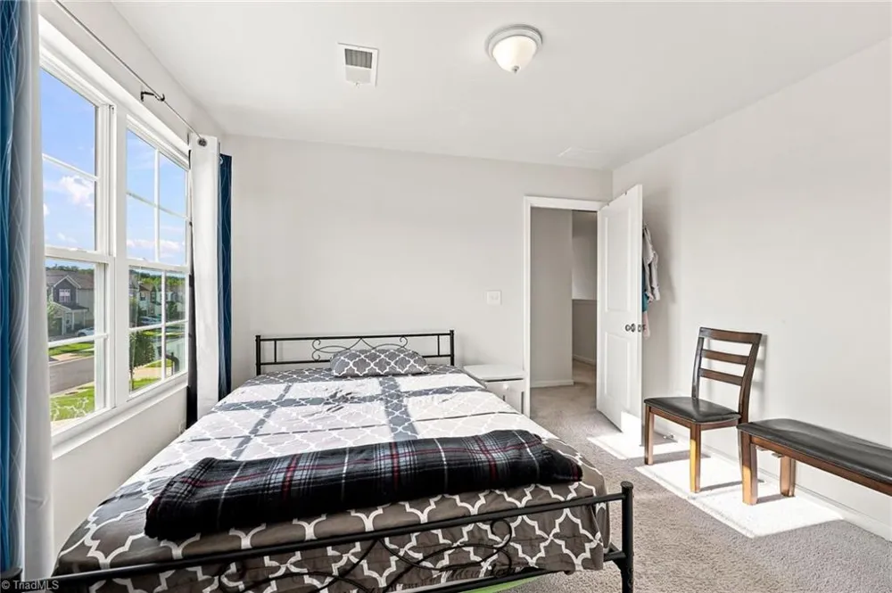 653 Cam Circle High Point, NC 27265