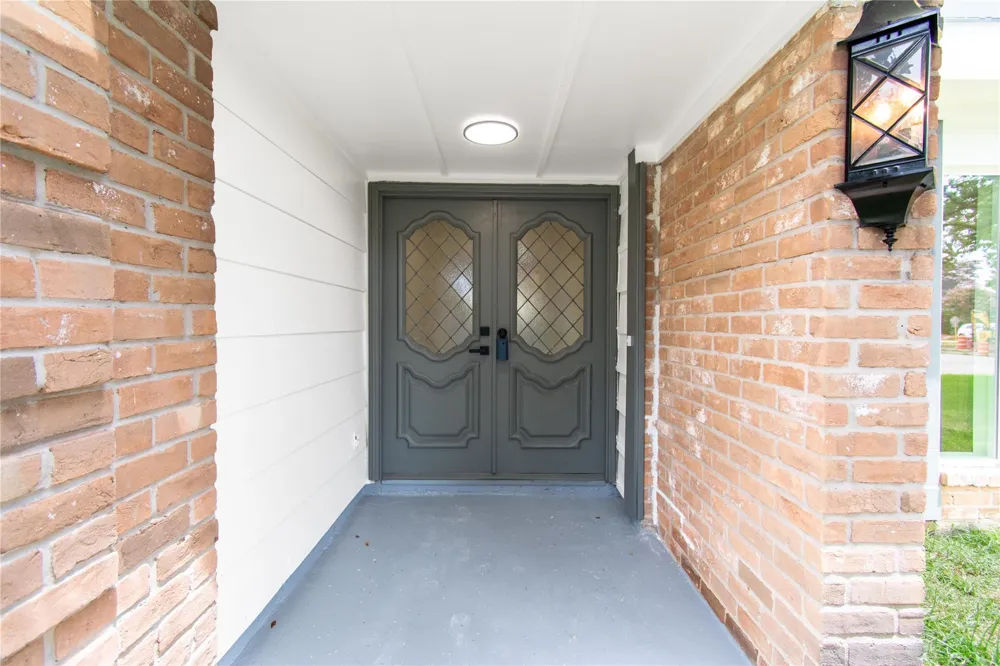 15202 La Paloma Drive Houston, TX 77083