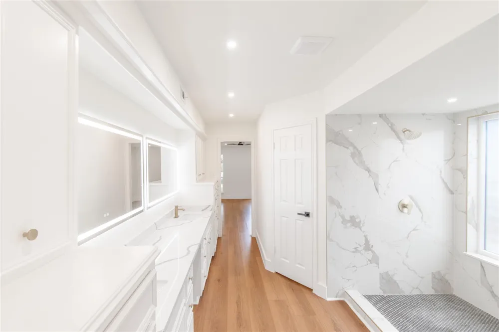 15202 La Paloma Drive Houston, TX 77083