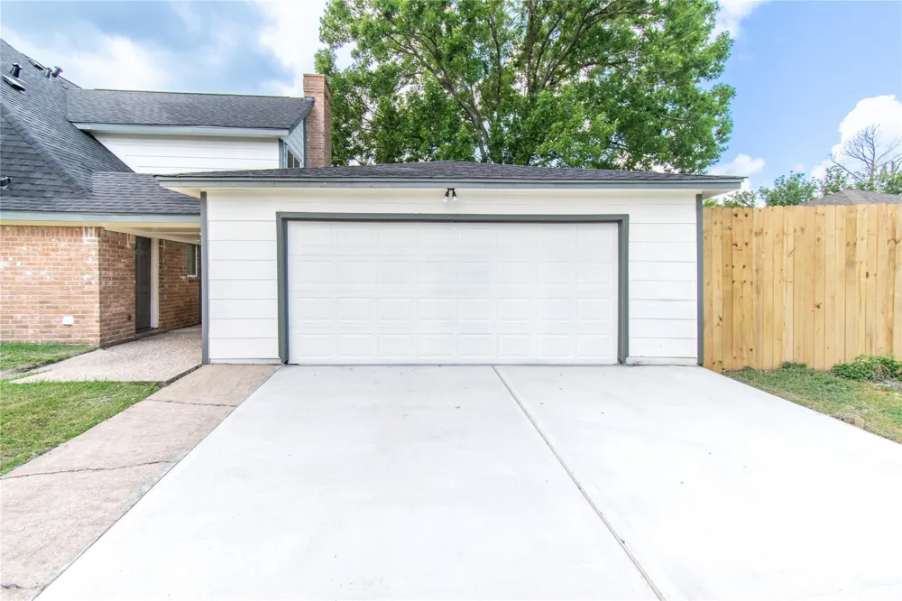 15202 La Paloma Drive Houston, TX 77083