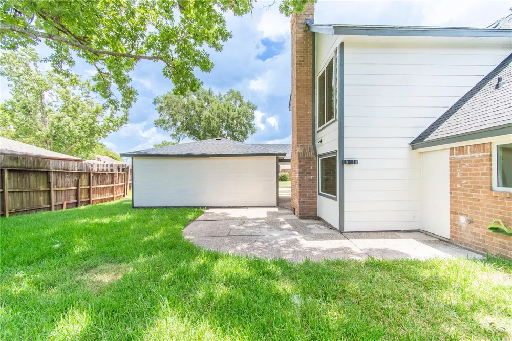 15202 La Paloma Drive Houston, TX 77083