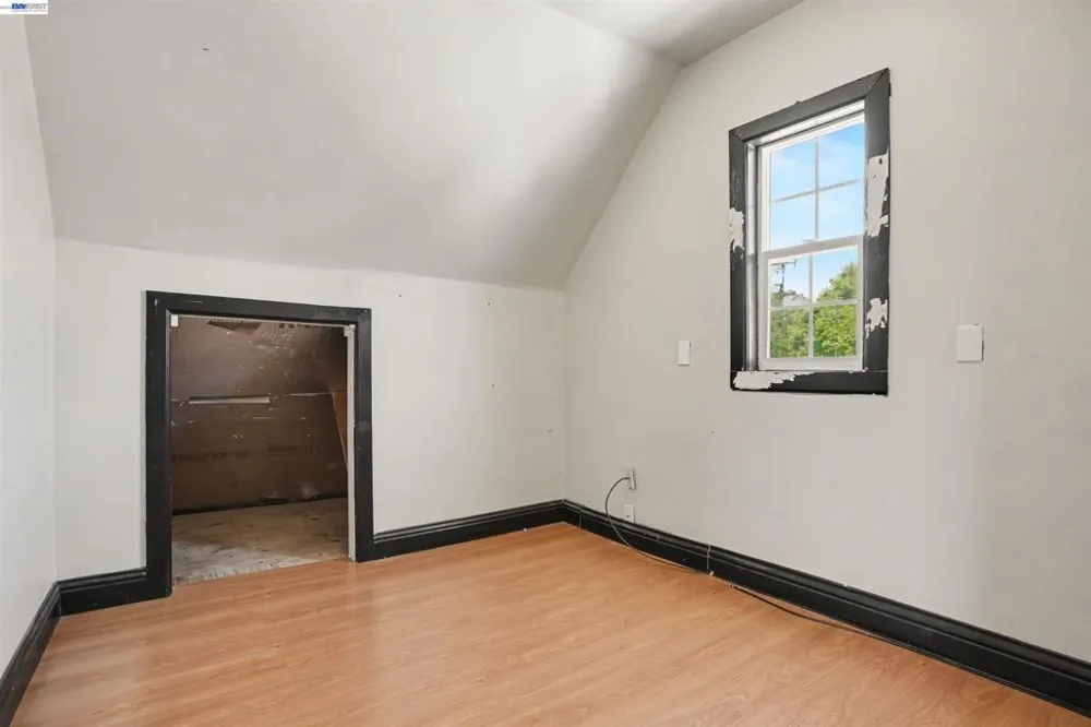 592 Lewis Ave San Leandro, CA 94577