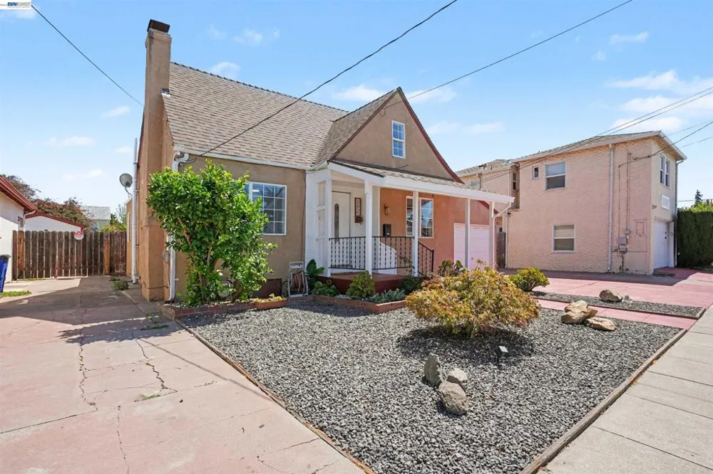 592 Lewis Ave San Leandro, CA 94577