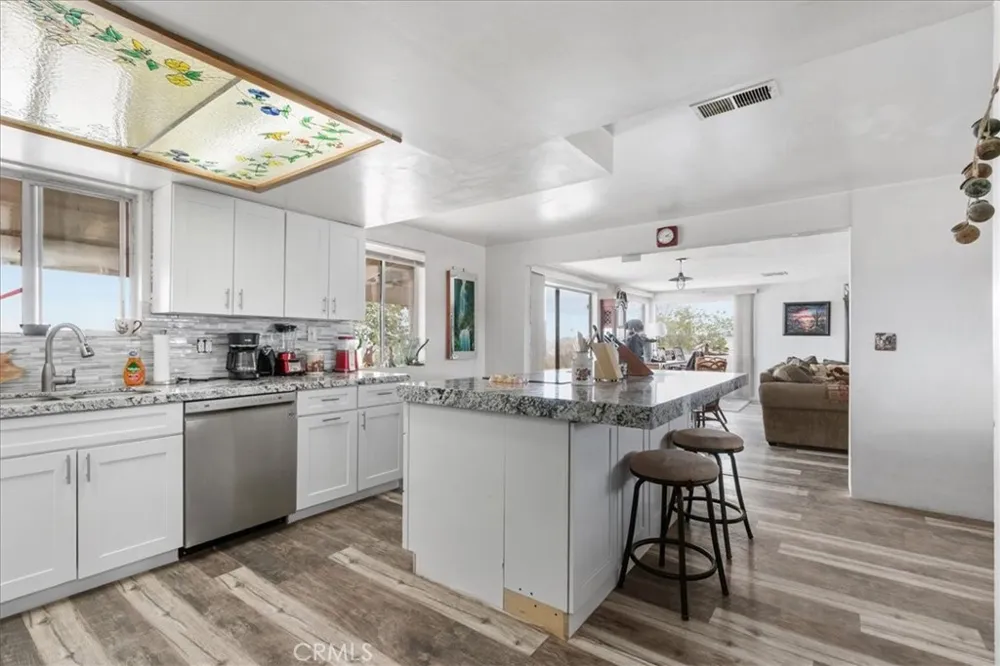 55576 Valley View Road Landers, CA 92285