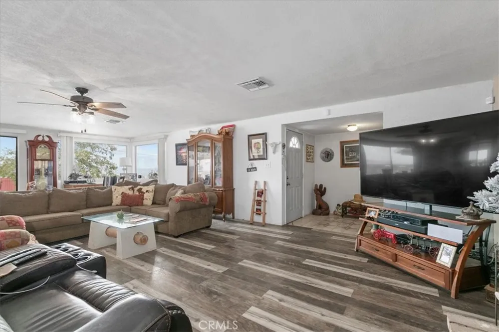 55576 Valley View Road Landers, CA 92285