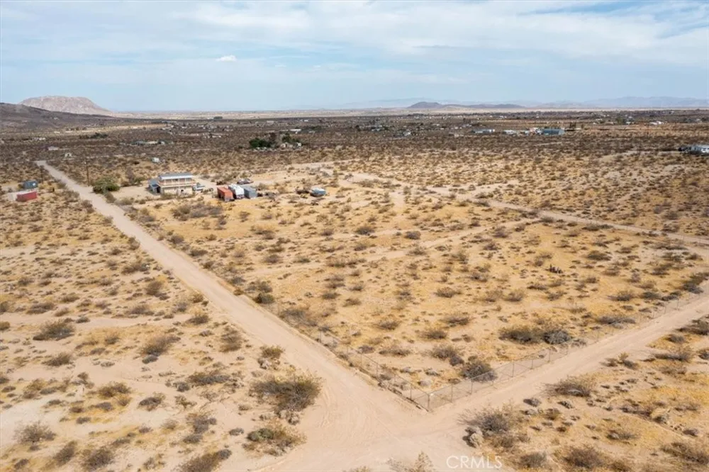 55576 Valley View Road Landers, CA 92285