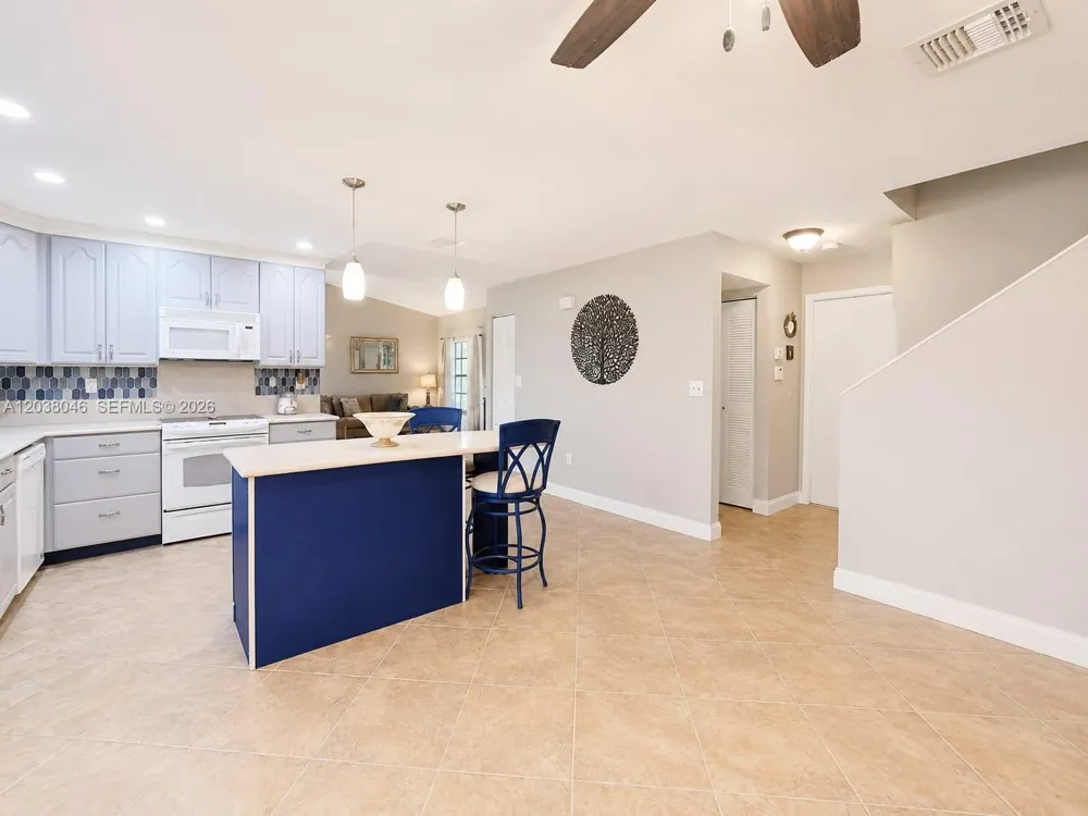 13870 Magnolia Ct Davie, FL 33325