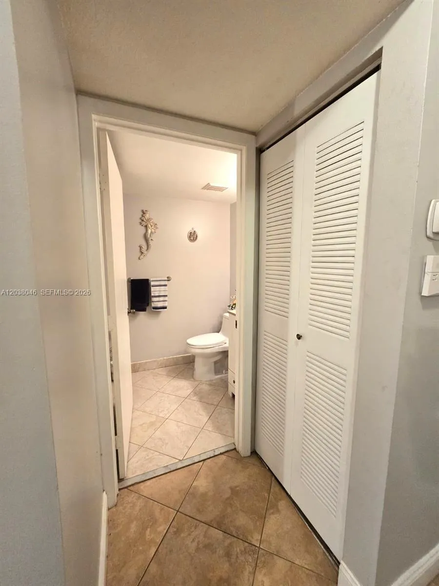 13870 Magnolia Ct Davie, FL 33325