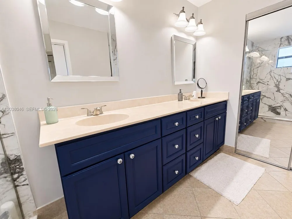 13870 Magnolia Ct Davie, FL 33325