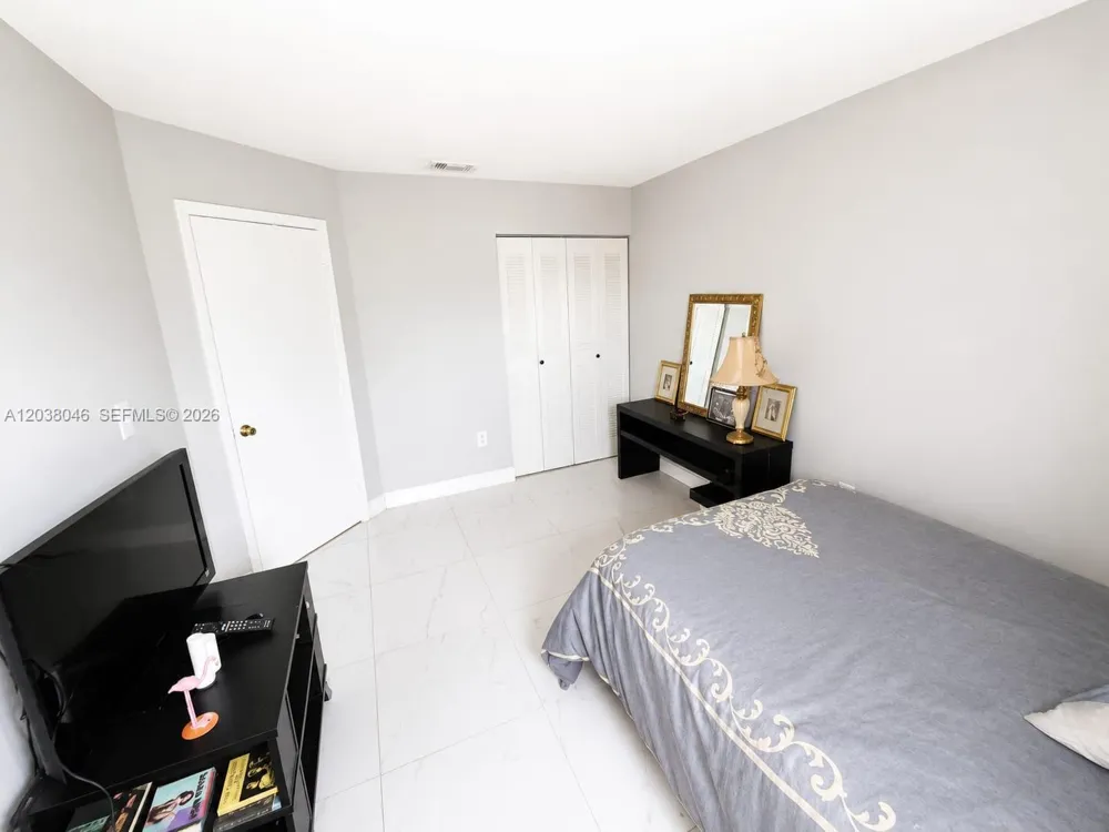 13870 Magnolia Ct Davie, FL 33325