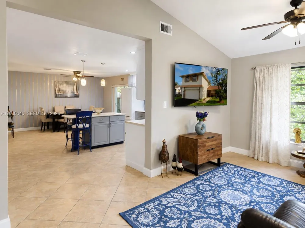 13870 Magnolia Ct Davie, FL 33325