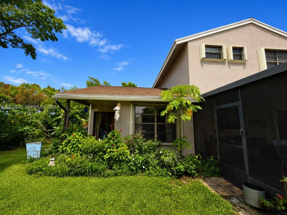 13870 Magnolia Ct Davie, FL 33325