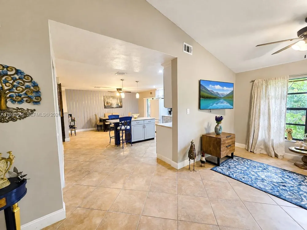 13870 Magnolia Ct Davie, FL 33325