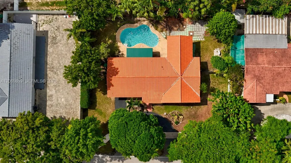 10710 SW 32nd St Miami, FL 33165