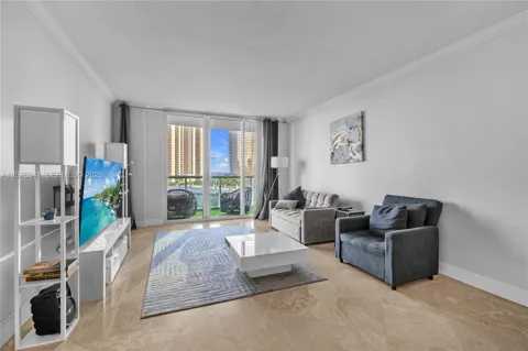 19370 Collins Ave #919