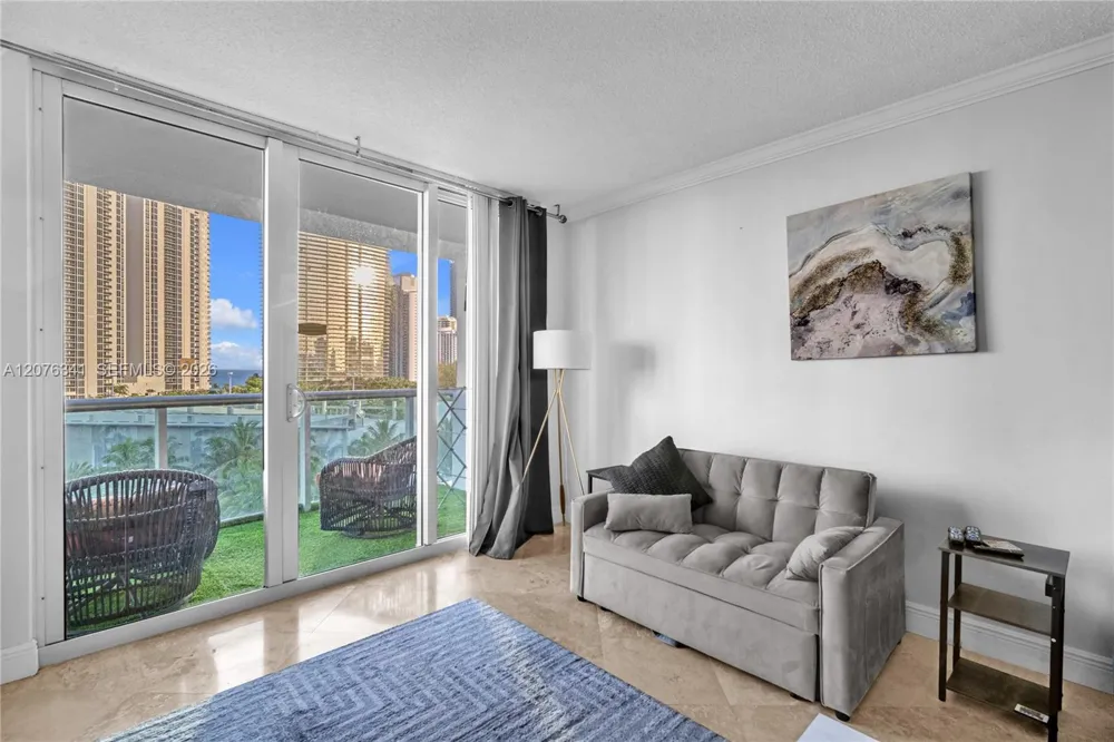 19370 Collins Ave #919 Sunny Isles Beach, FL 33160