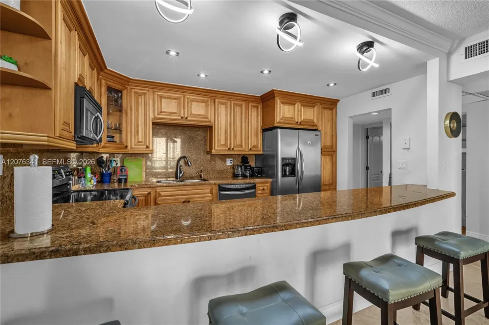 19370 Collins Ave #919 Sunny Isles Beach, FL 33160