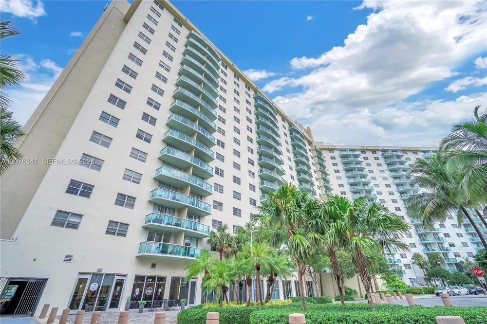 19370 Collins Ave #919 Sunny Isles Beach, FL 33160