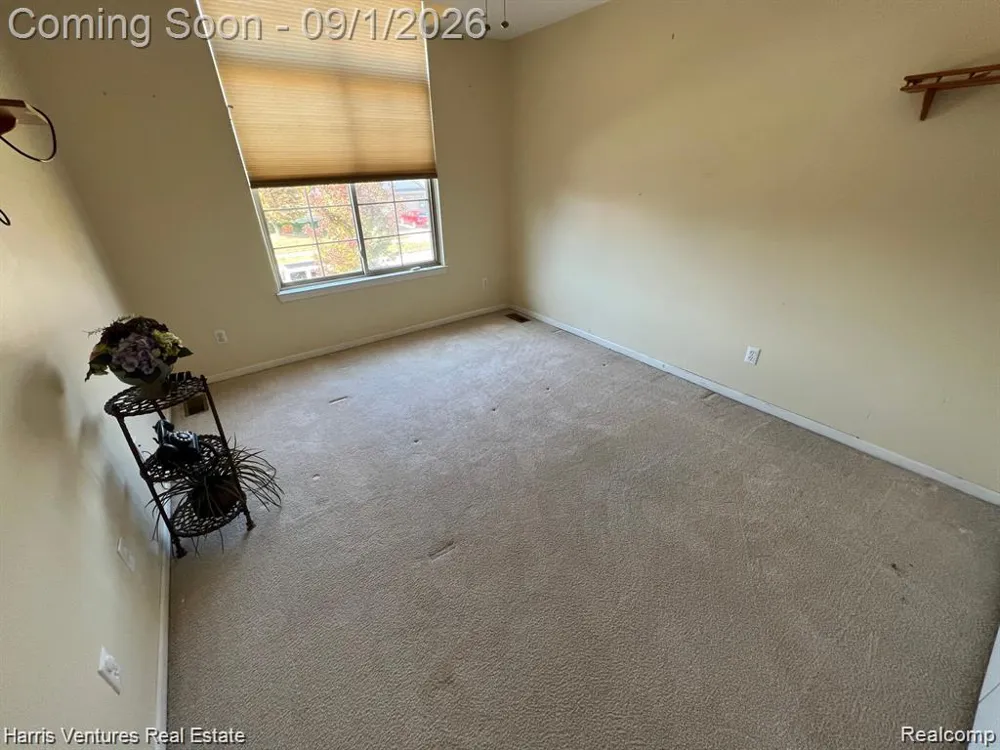 31271 Lavender Drive Rockwood City, MI 48173