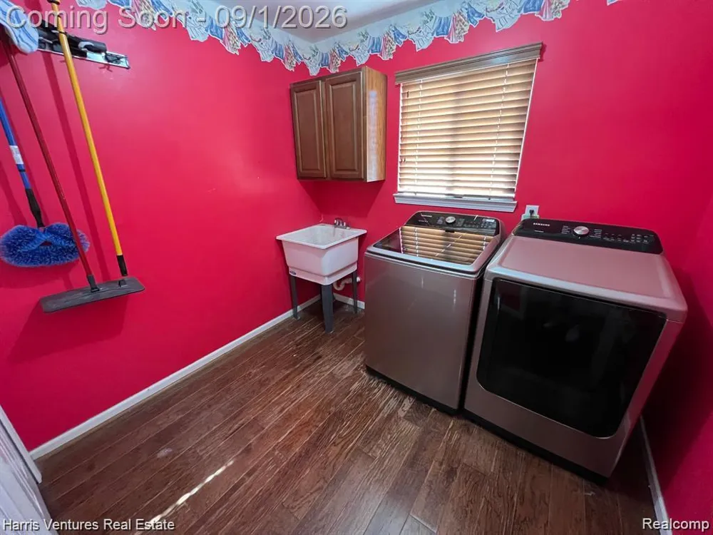 31271 Lavender Drive Rockwood City, MI 48173