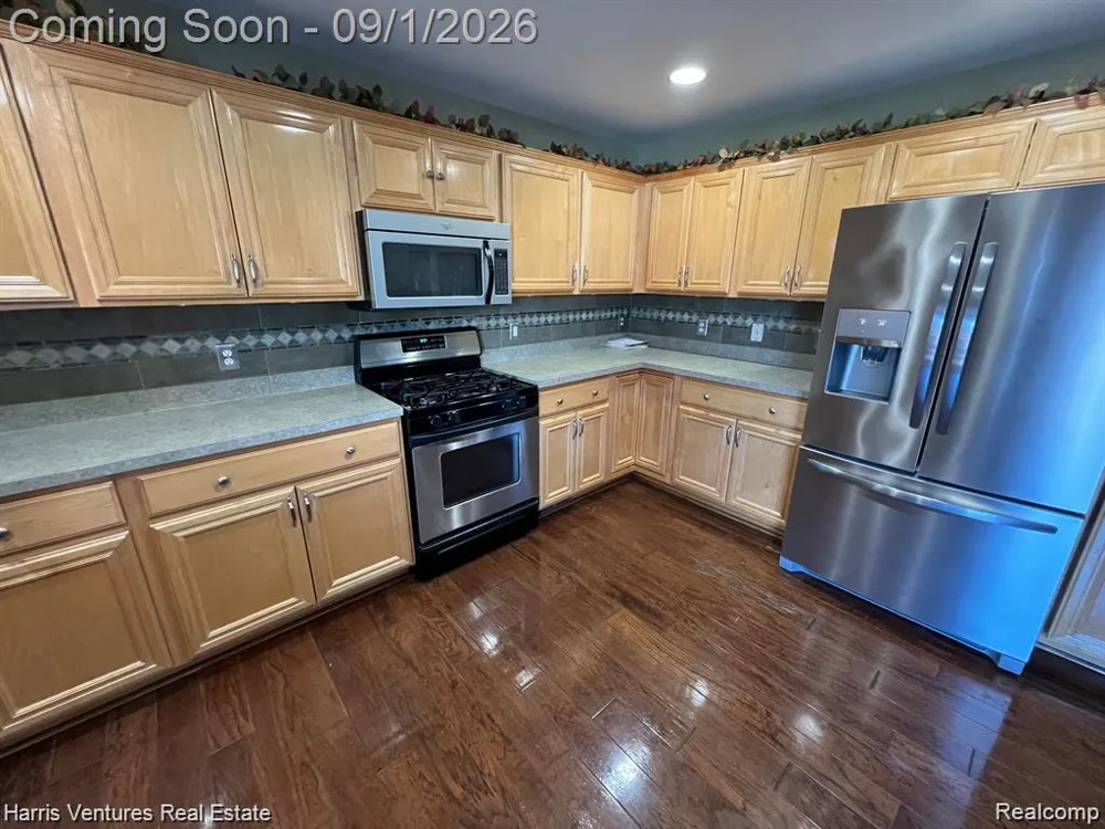 31271 Lavender Drive Rockwood City, MI 48173