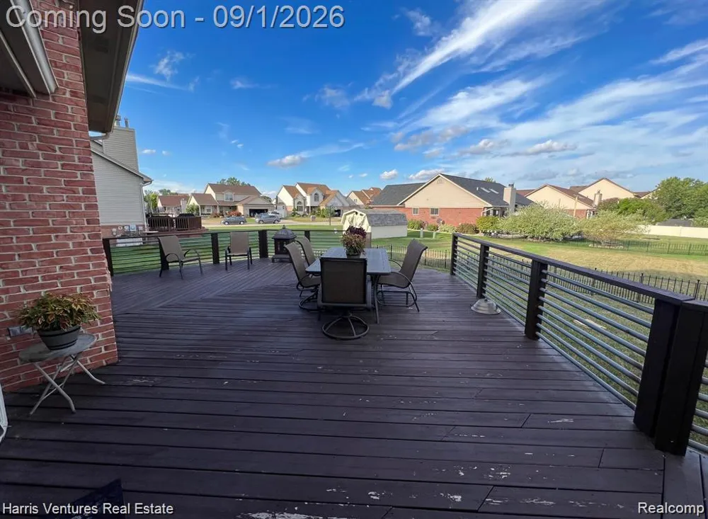 31271 Lavender Drive Rockwood City, MI 48173