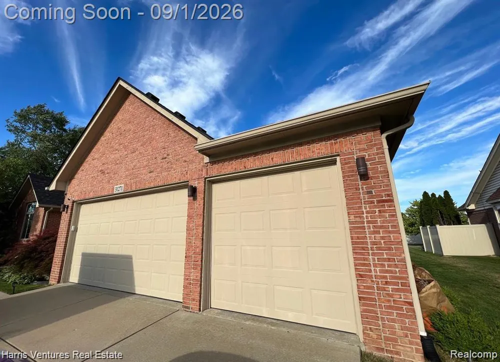 31271 Lavender Drive Rockwood City, MI 48173