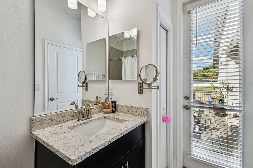 1039 DAVIS HEATHER CIRCLE Seffner, FL 33584