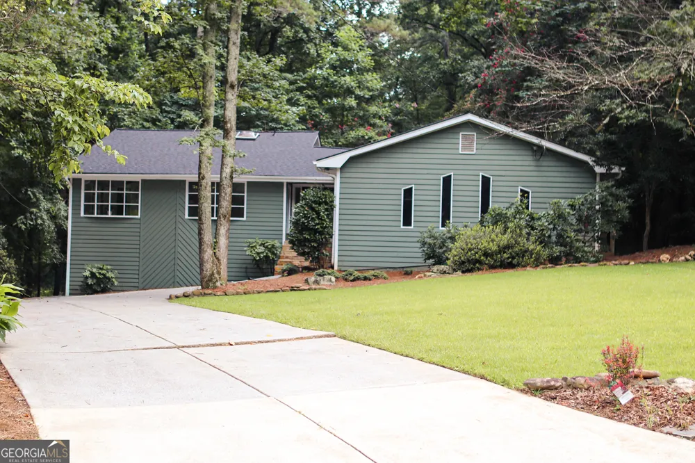 3882 Centre CT Peachtree Corners, GA 30092