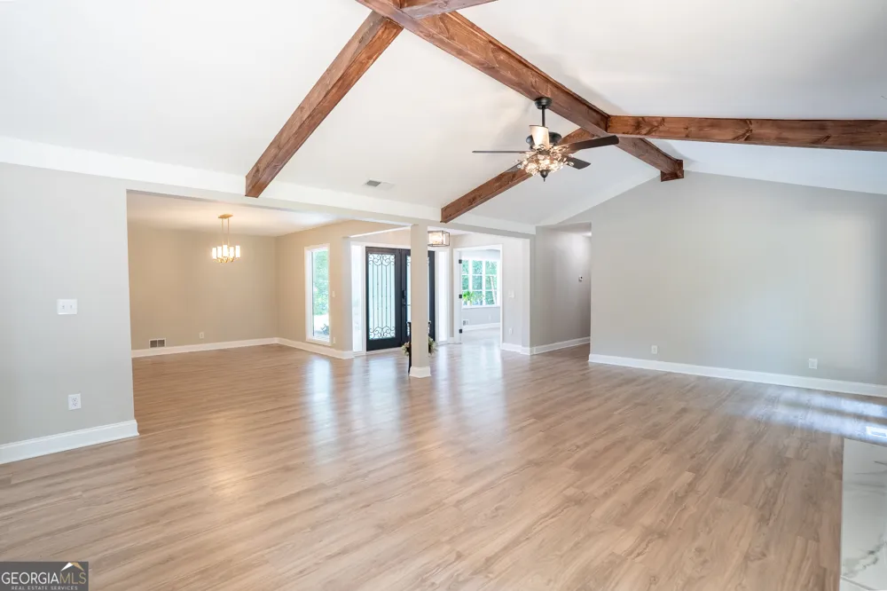 3882 Centre CT Peachtree Corners, GA 30092