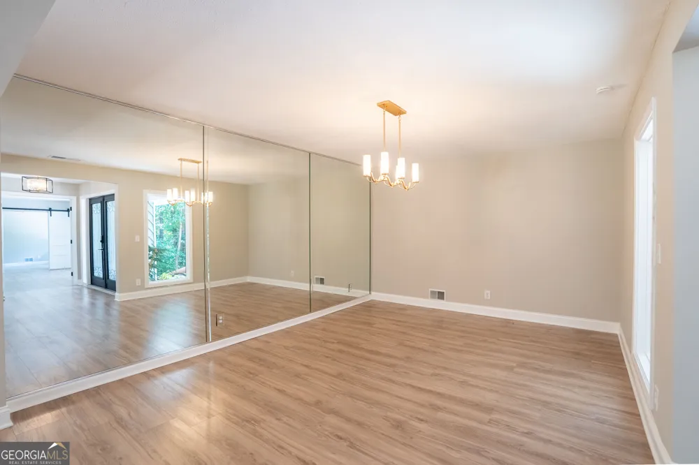 3882 Centre CT Peachtree Corners, GA 30092
