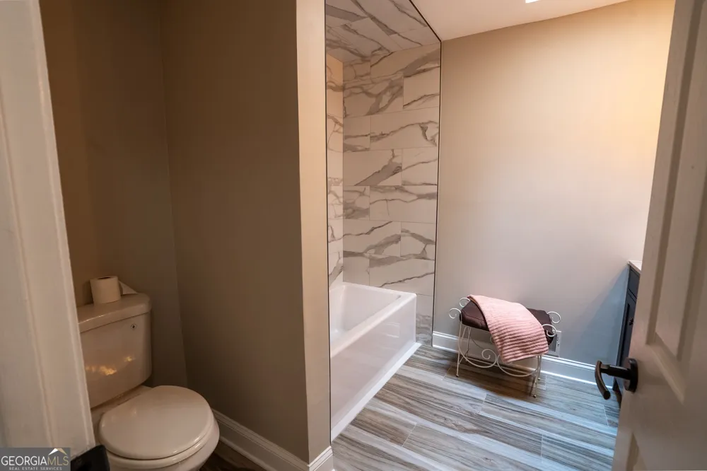 3882 Centre CT Peachtree Corners, GA 30092