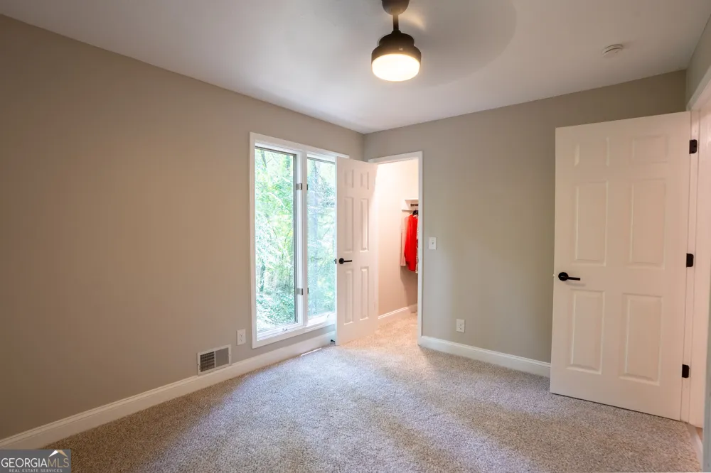 3882 Centre CT Peachtree Corners, GA 30092