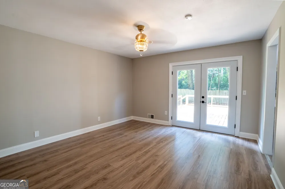 3882 Centre CT Peachtree Corners, GA 30092