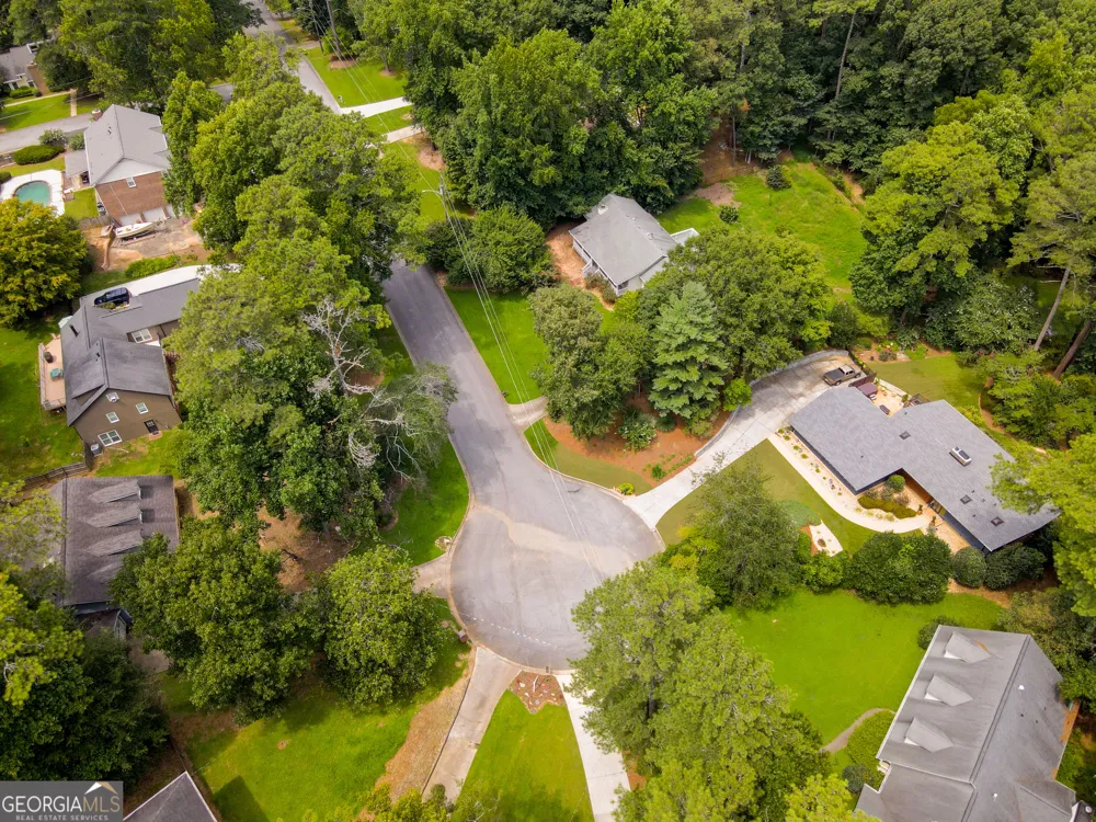 3882 Centre CT Peachtree Corners, GA 30092