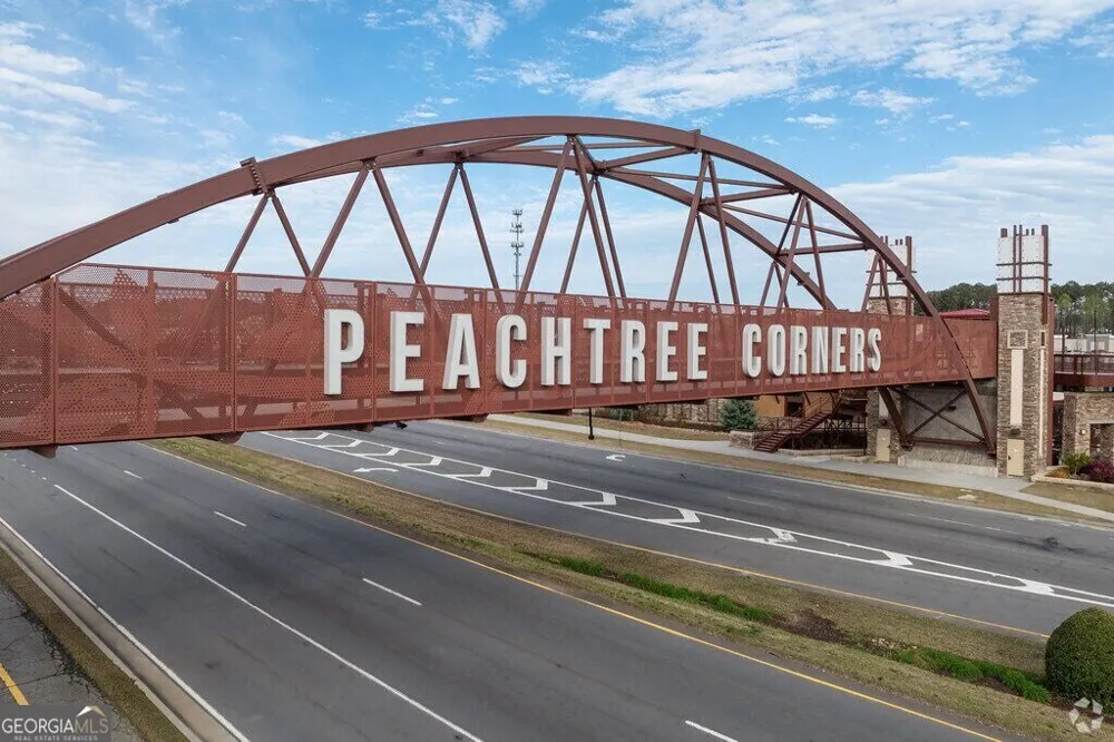 3882 Centre CT Peachtree Corners, GA 30092