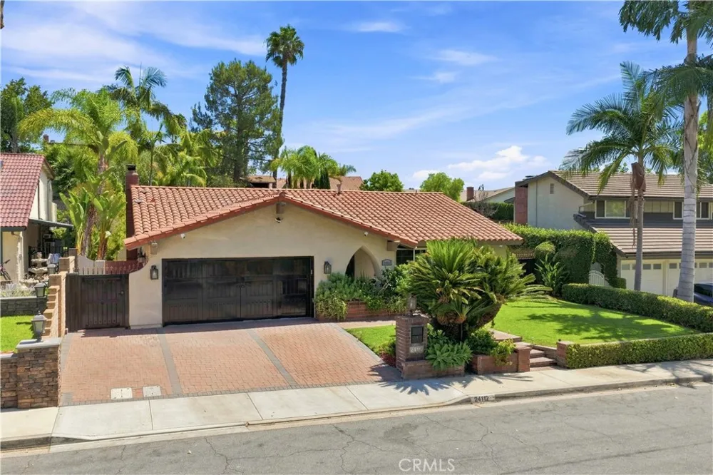 24112 Valyermo Mission Viejo, CA 92691
