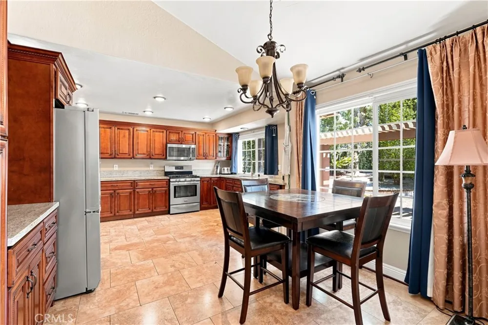 24112 Valyermo Mission Viejo, CA 92691