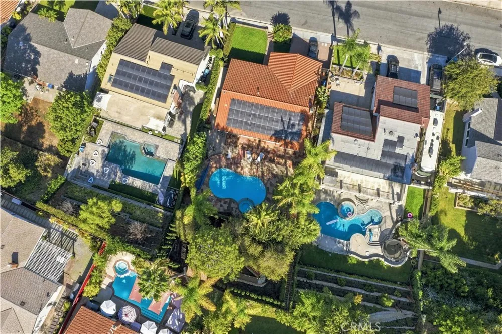 24112 Valyermo Mission Viejo, CA 92691