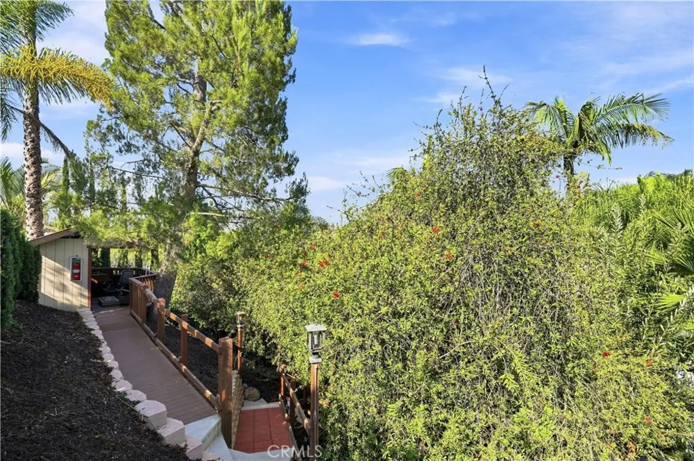 24112 Valyermo Mission Viejo, CA 92691
