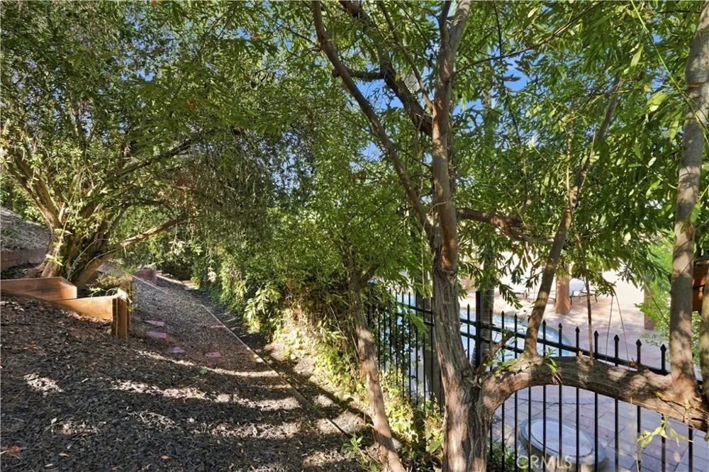 24112 Valyermo Mission Viejo, CA 92691