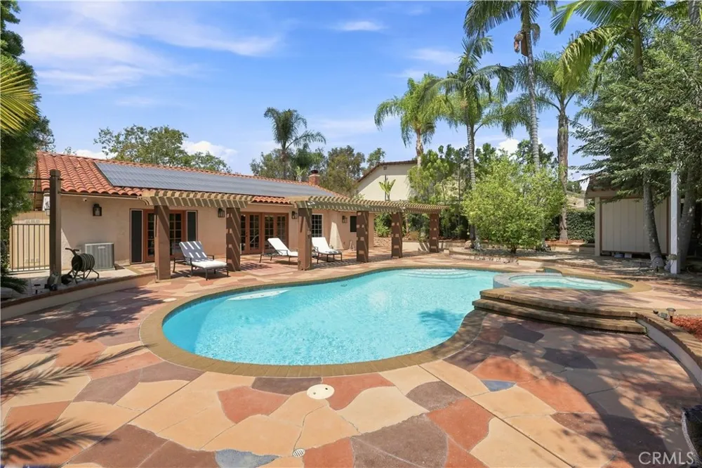 24112 Valyermo Mission Viejo, CA 92691