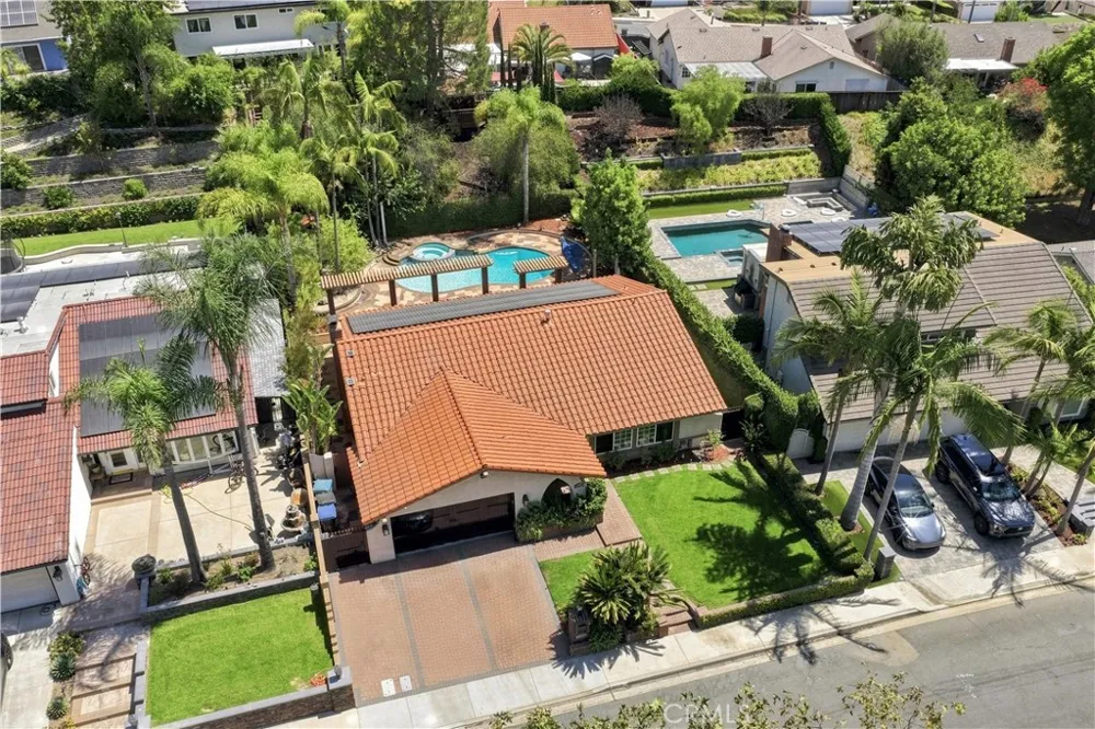 24112 Valyermo Mission Viejo, CA 92691