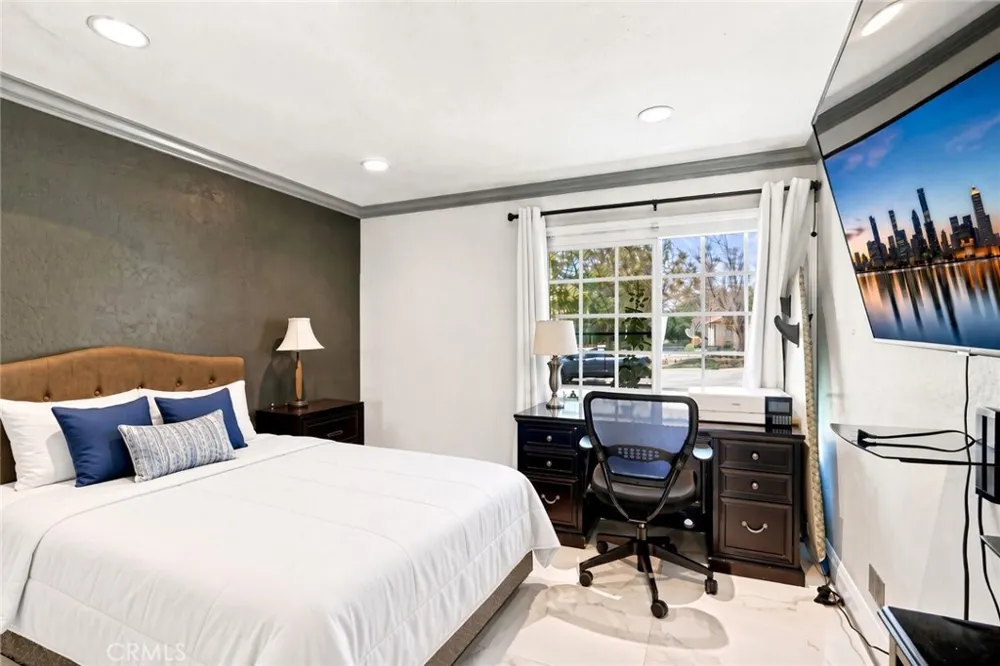 24112 Valyermo Mission Viejo, CA 92691