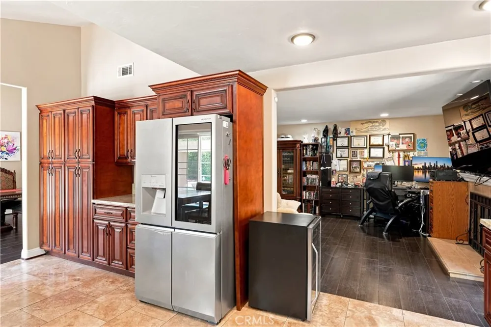 24112 Valyermo Mission Viejo, CA 92691