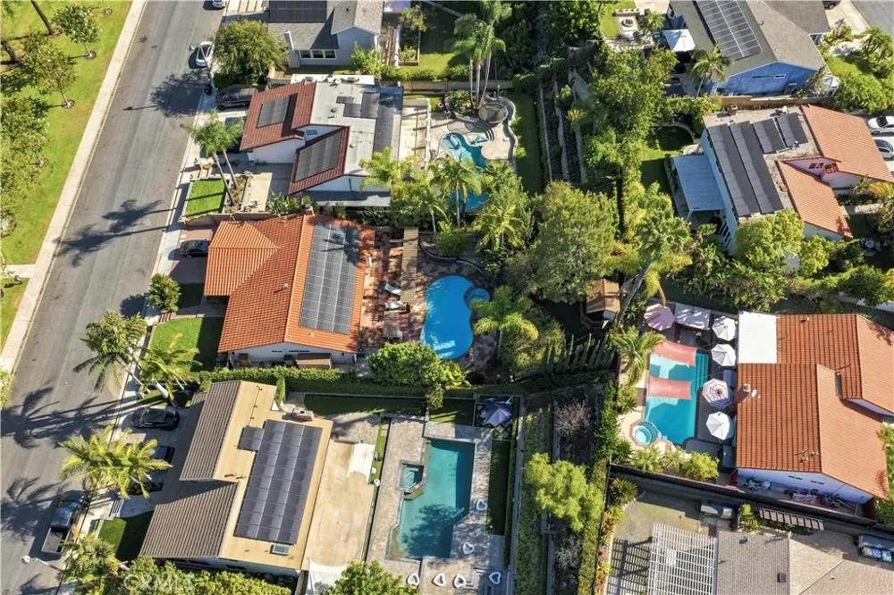 24112 Valyermo Mission Viejo, CA 92691