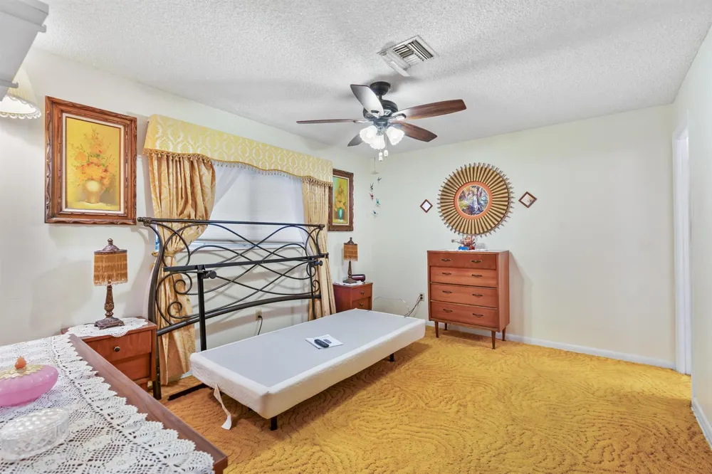 2593 Bahia Road West Palm Beach, FL 33406