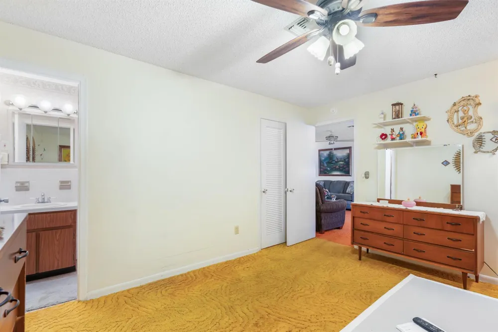 2593 Bahia Road West Palm Beach, FL 33406
